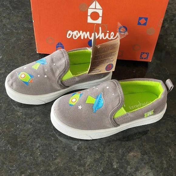 Oomphies toddler space grey shoe size 8c NWT - Picture 3 of 4